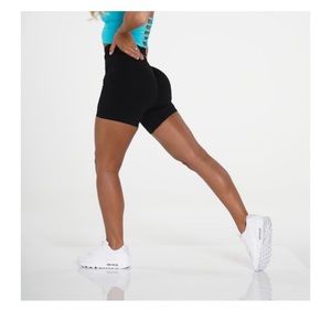 Nvgtn seamless black shorts